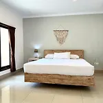 Radha Bali Hotel